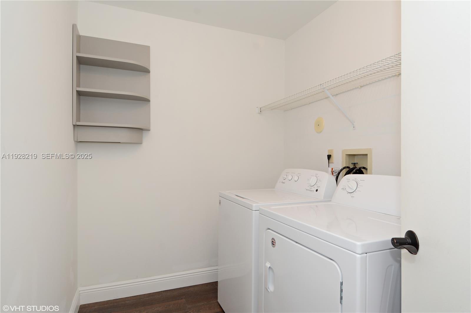 LAKES OF WOODHAVEN I AND - Residential Lease