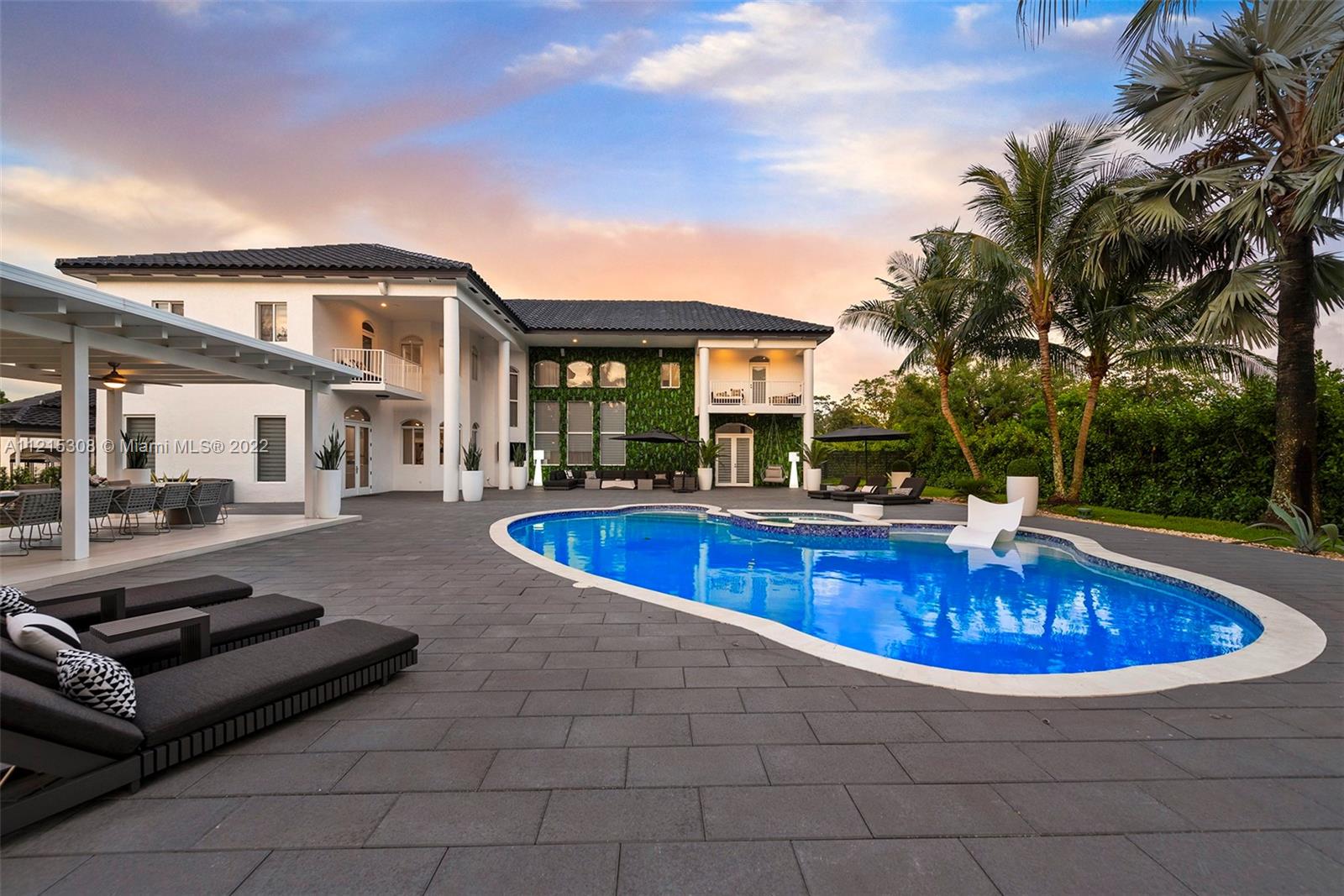 Sunshine Ranches - Residential