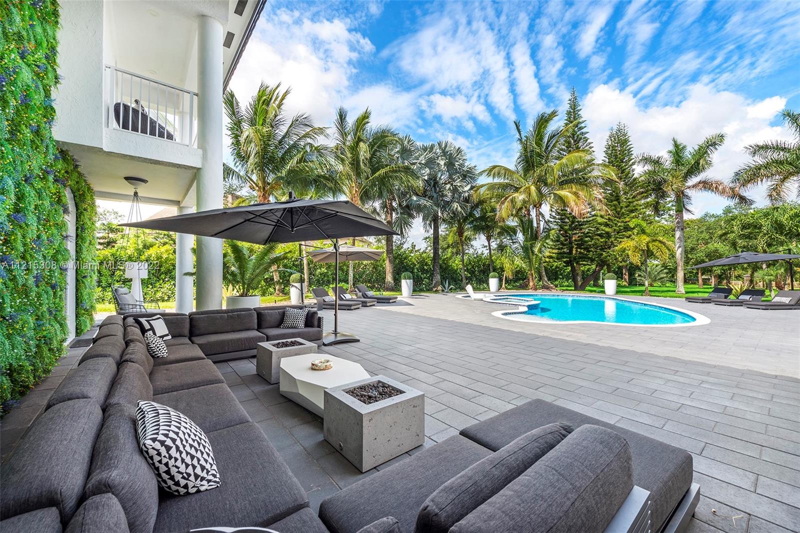 Sunshine Ranches - Residential