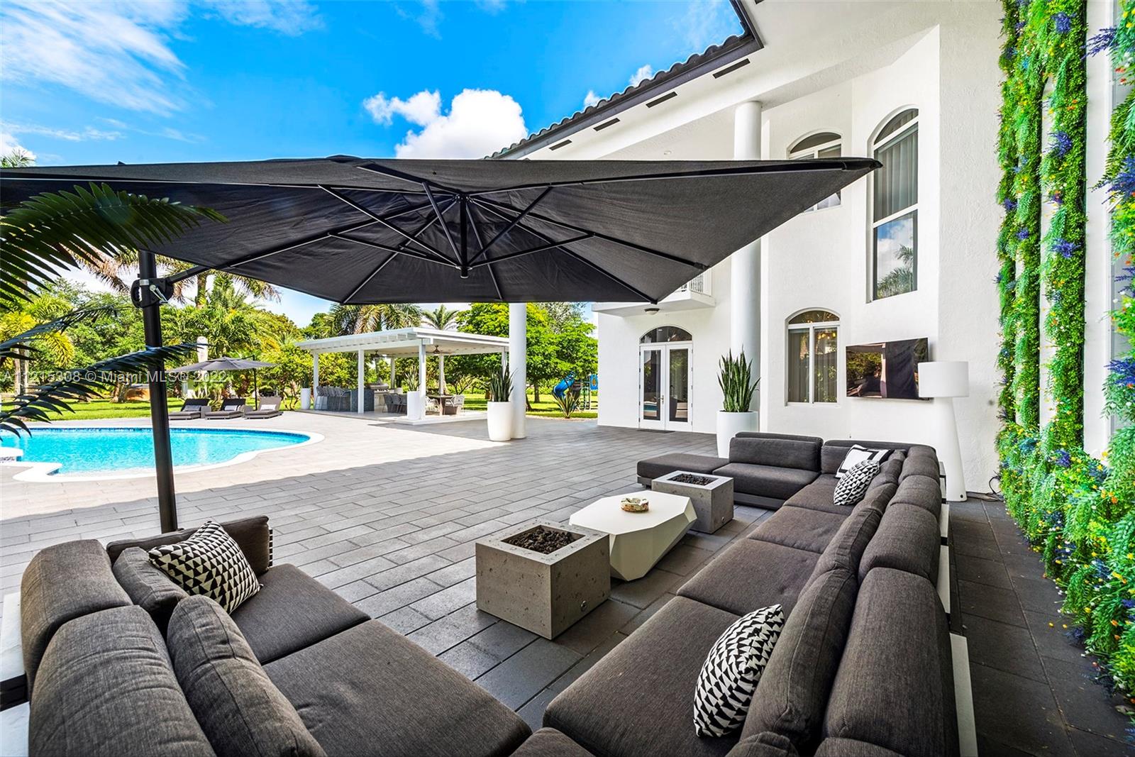 Sunshine Ranches - Residential