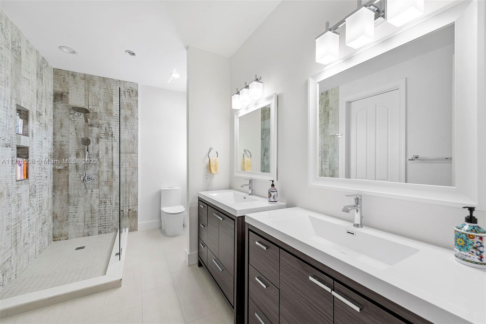 Sunshine Ranches - Residential