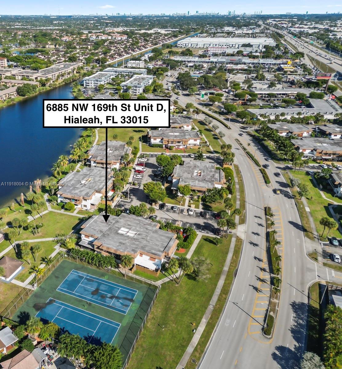 WOODS LANDING CONDO PH I - Residential