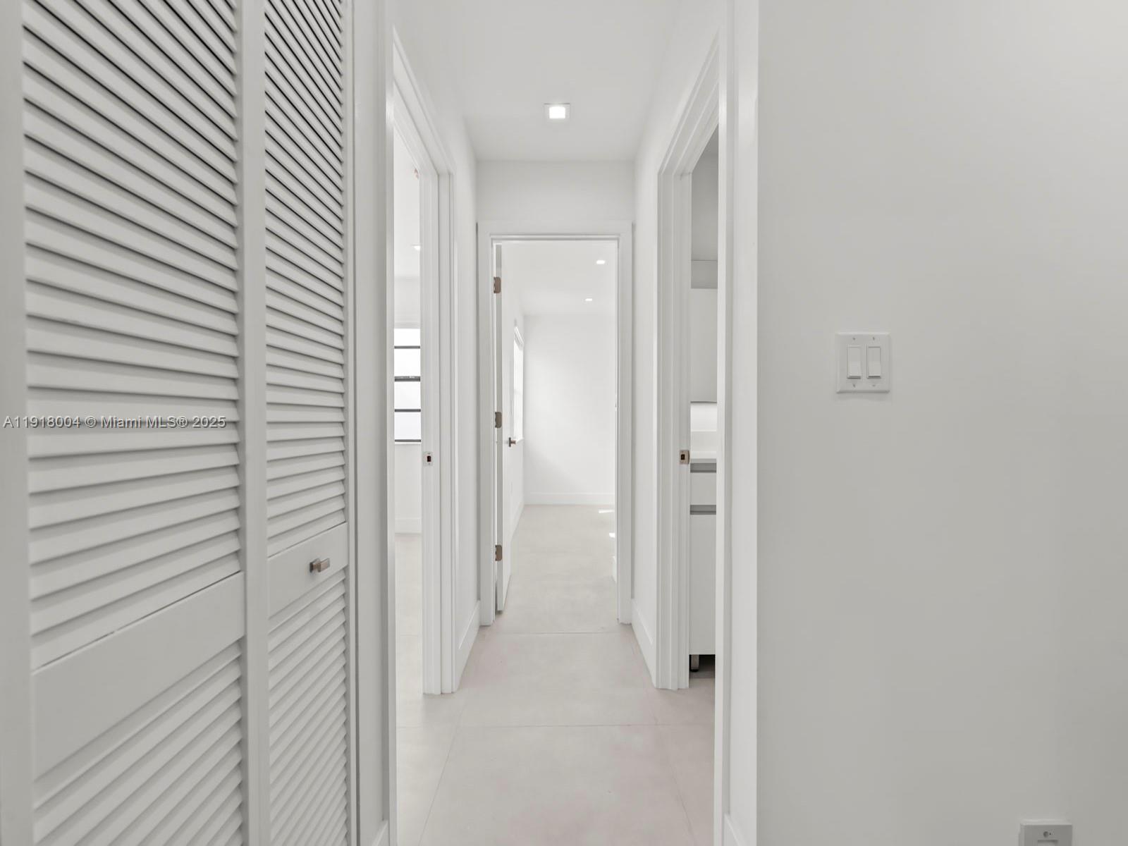 WOODS LANDING CONDO PH I - Residential