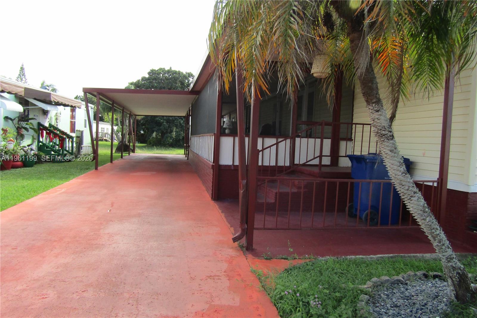 18724 SW 350 st #415