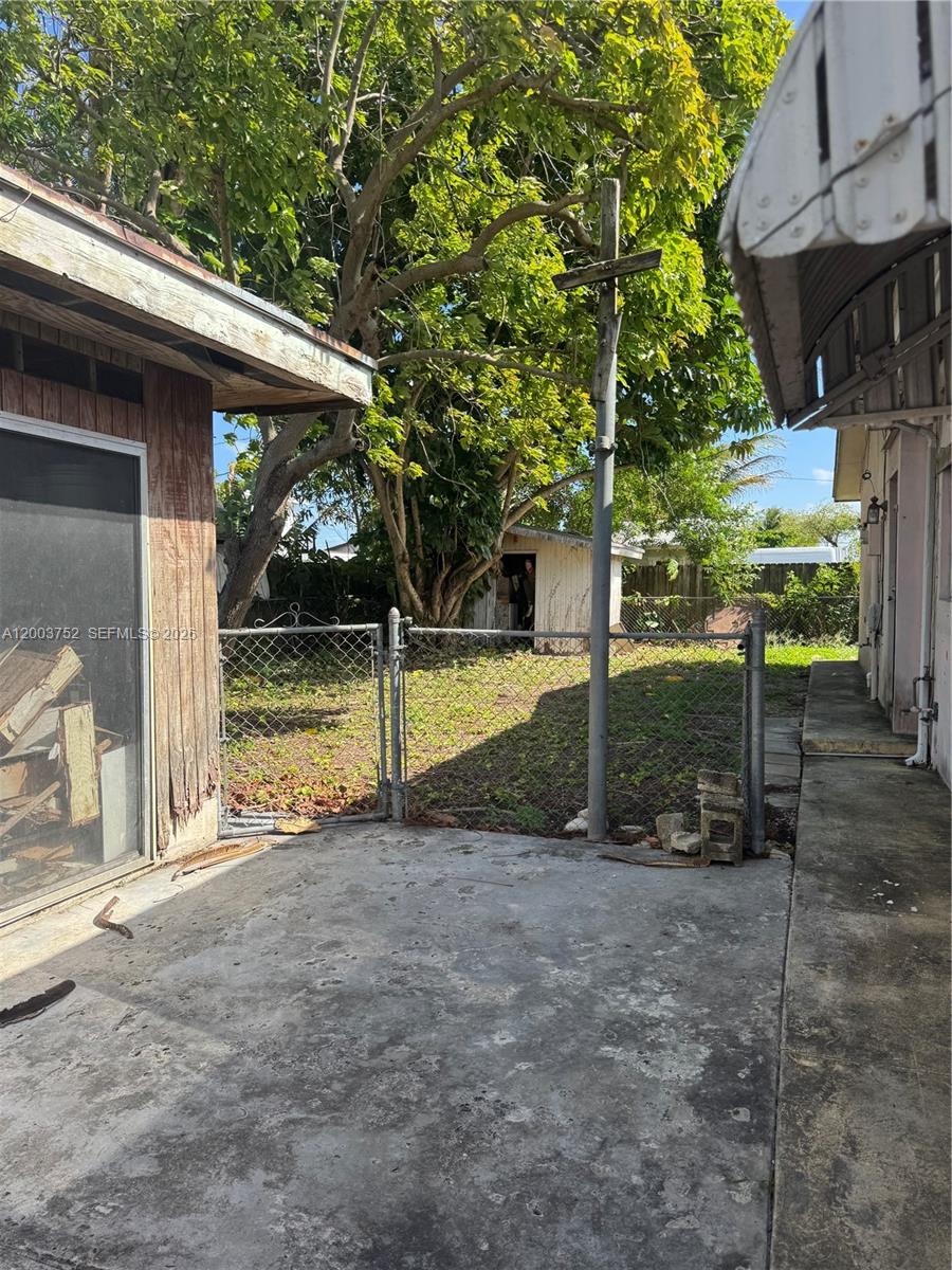 SO MIAMI HEIGHTS ADDN V - Residential