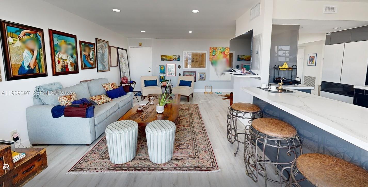 GOLDEN SURF TOWERS CONDO - Residential