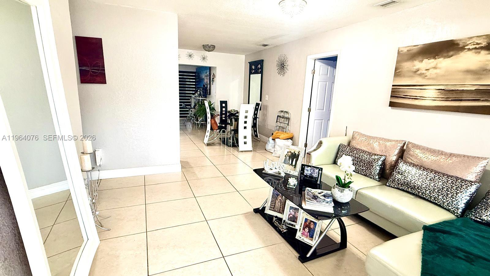 MYRTLE GROVE - Residential