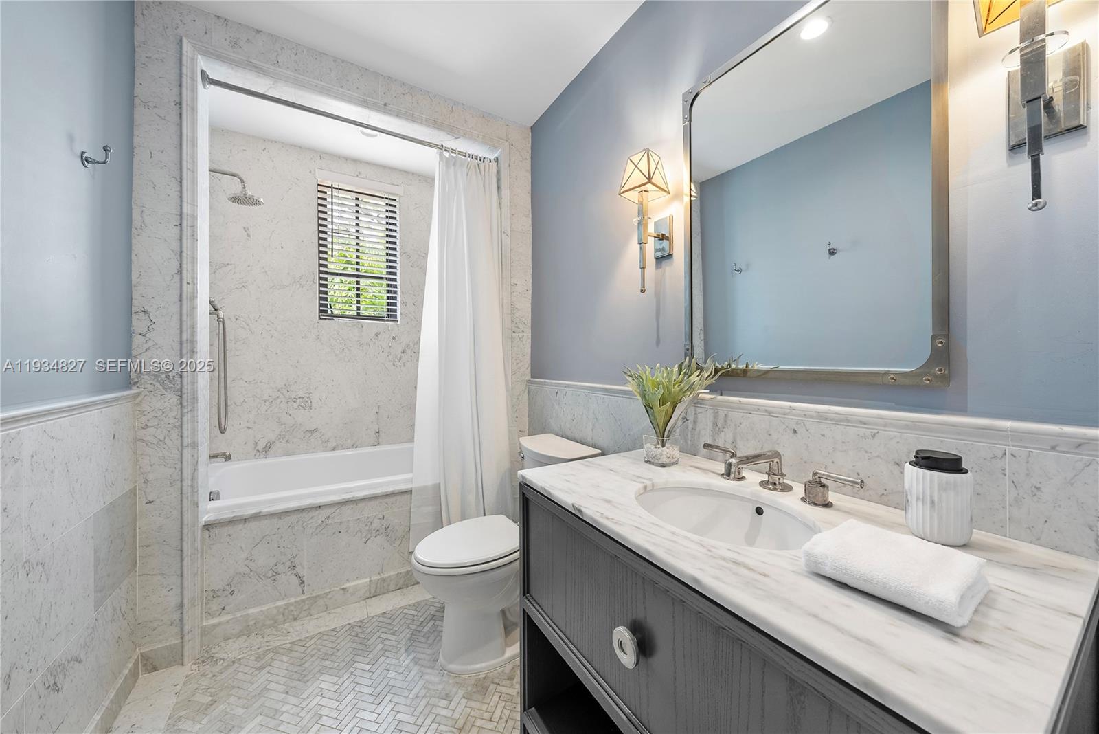 BAYSHORE UNIT NO 2 - Residential