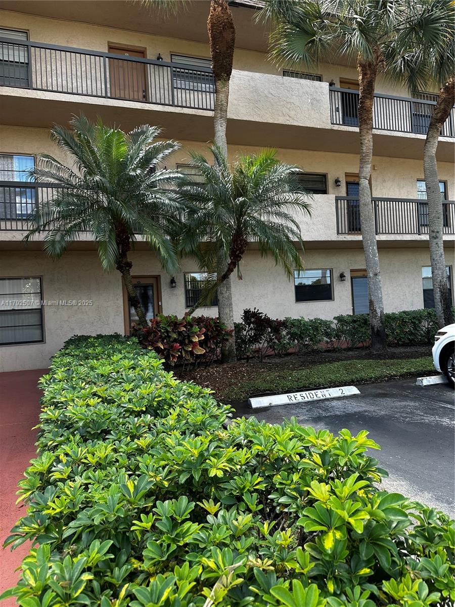 6090 N Sabal Palm Blvd 103