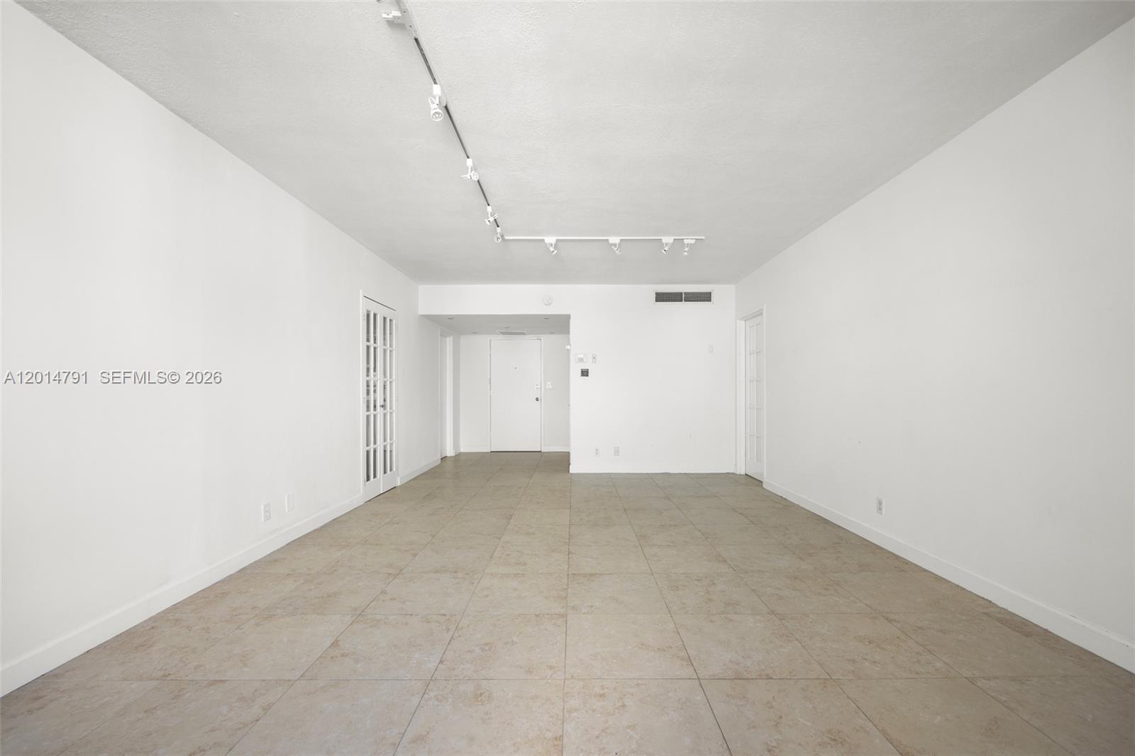 KING COLE CONDO - Residential Lease