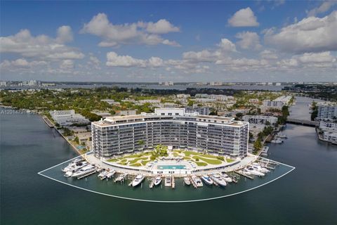 900 Bay Dr 1005 Miami Beach FL 33141