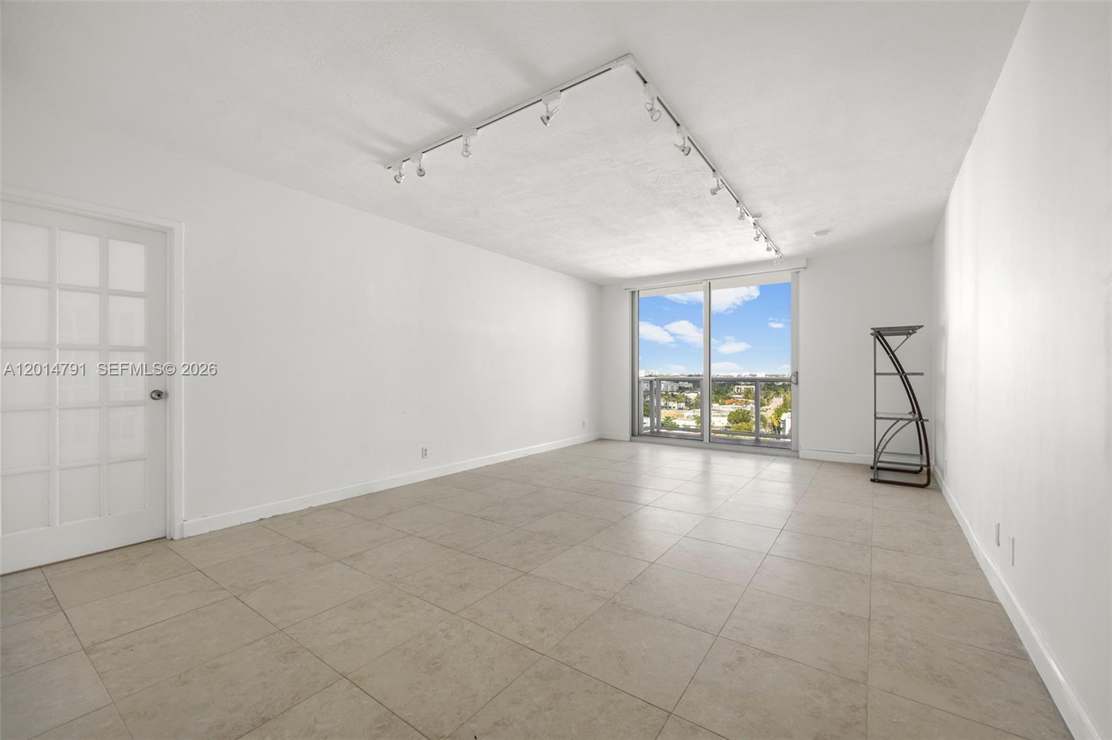 KING COLE CONDO - Residential Lease