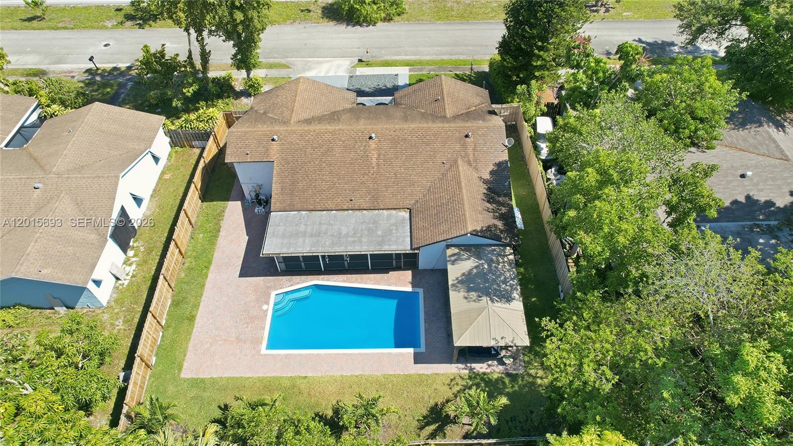 SANDALFOOT COVE SEC 7 AND - Residential