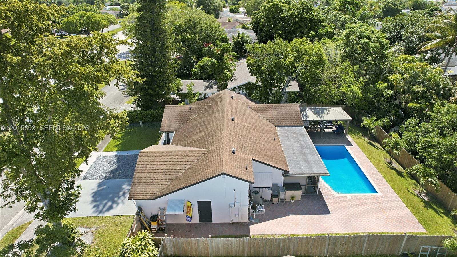 SANDALFOOT COVE SEC 7 AND - Residential