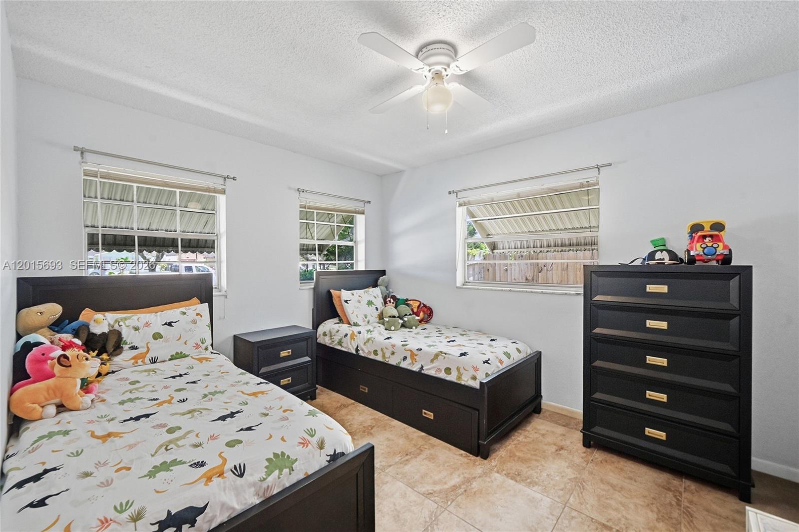 SANDALFOOT COVE SEC 7 AND - Residential