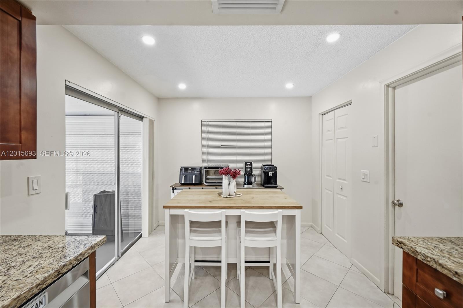 SANDALFOOT COVE SEC 7 AND - Residential