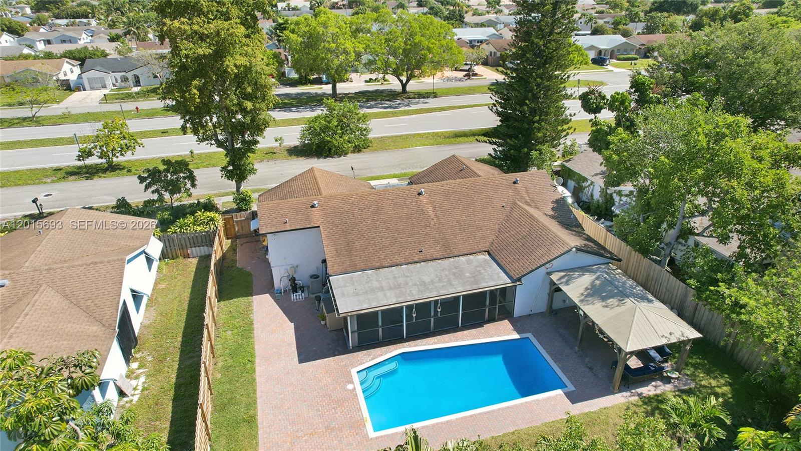 SANDALFOOT COVE SEC 7 AND - Residential