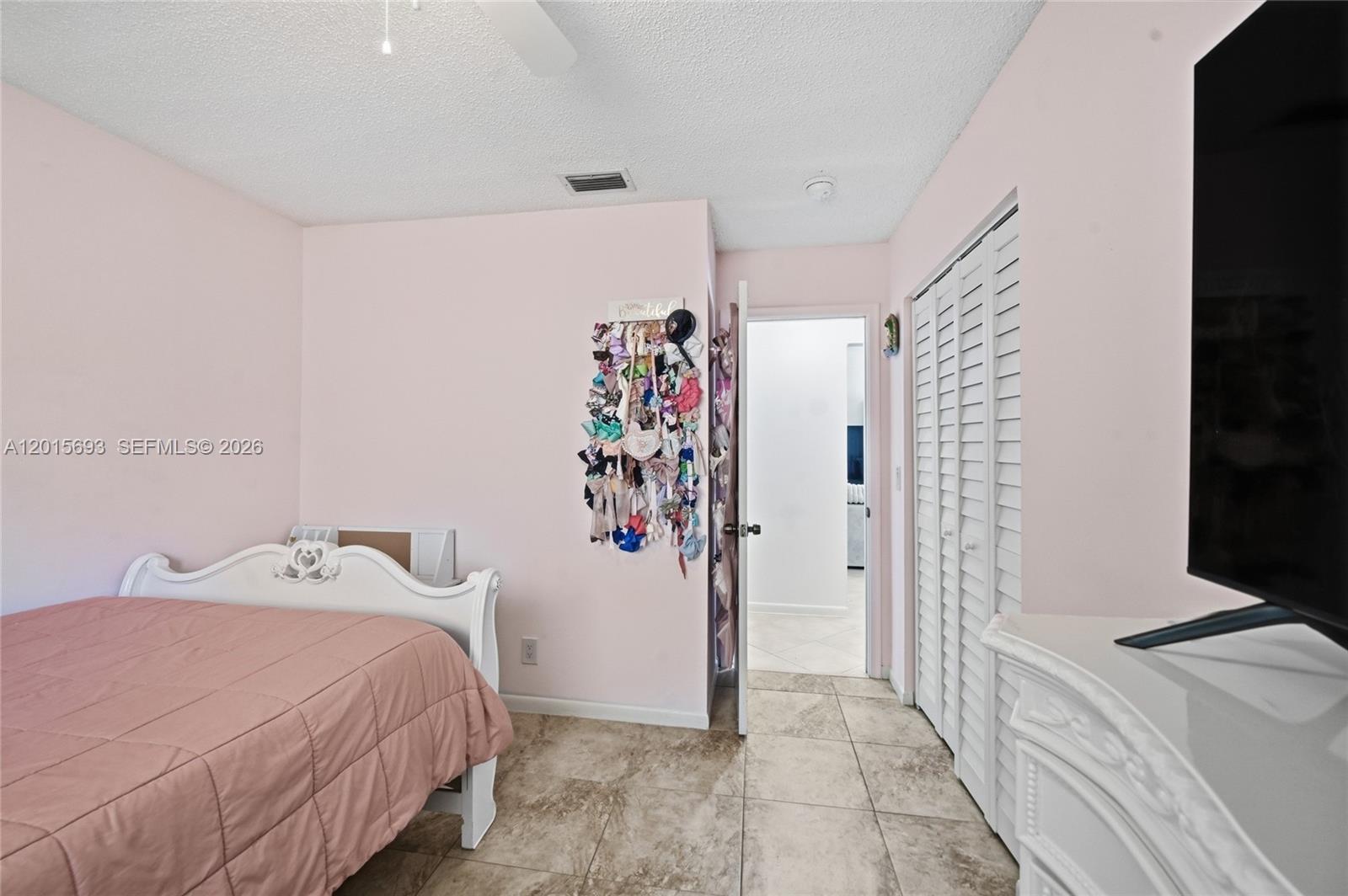 SANDALFOOT COVE SEC 7 AND - Residential