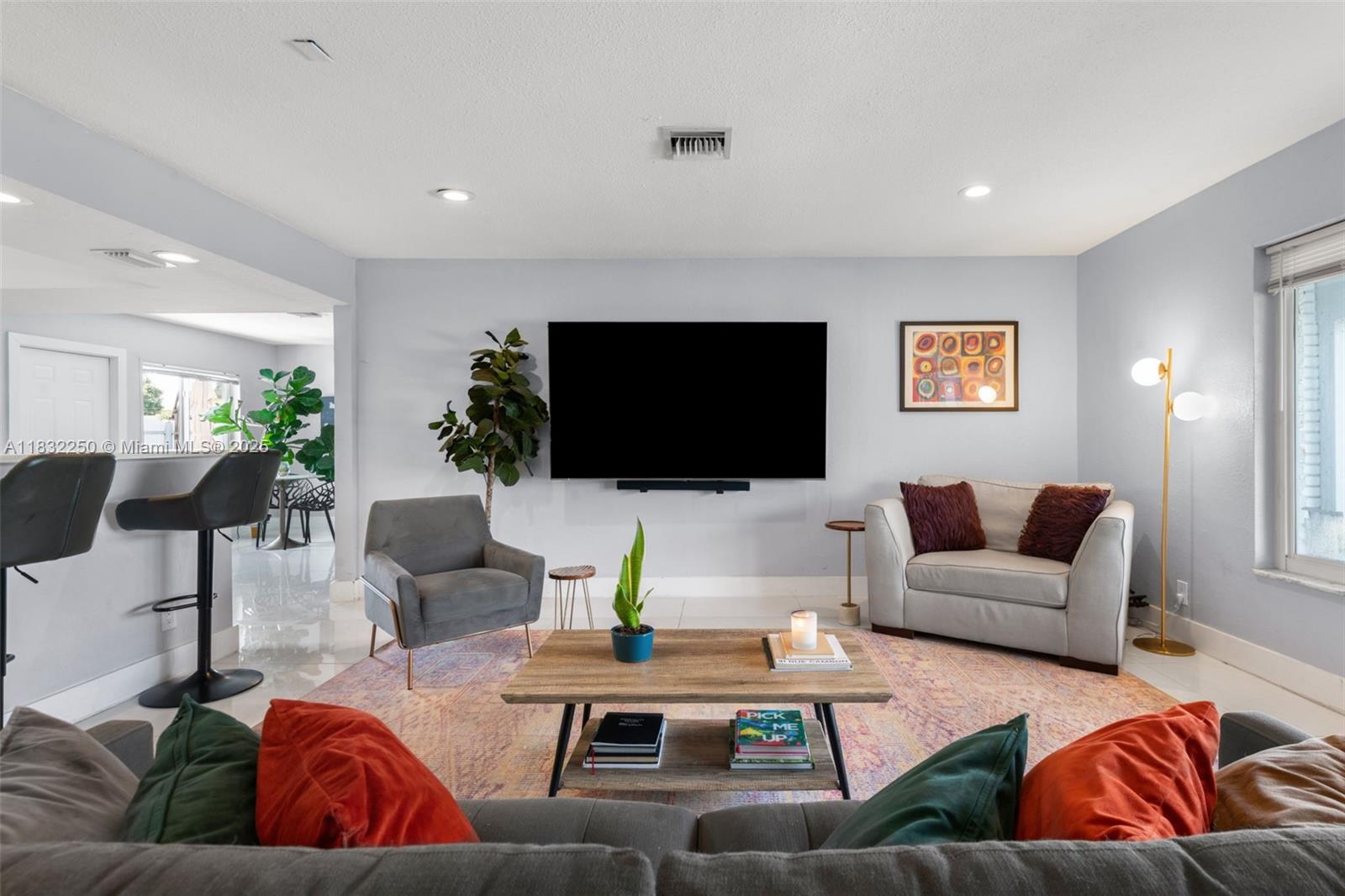 JENADA VILLAS - Residential