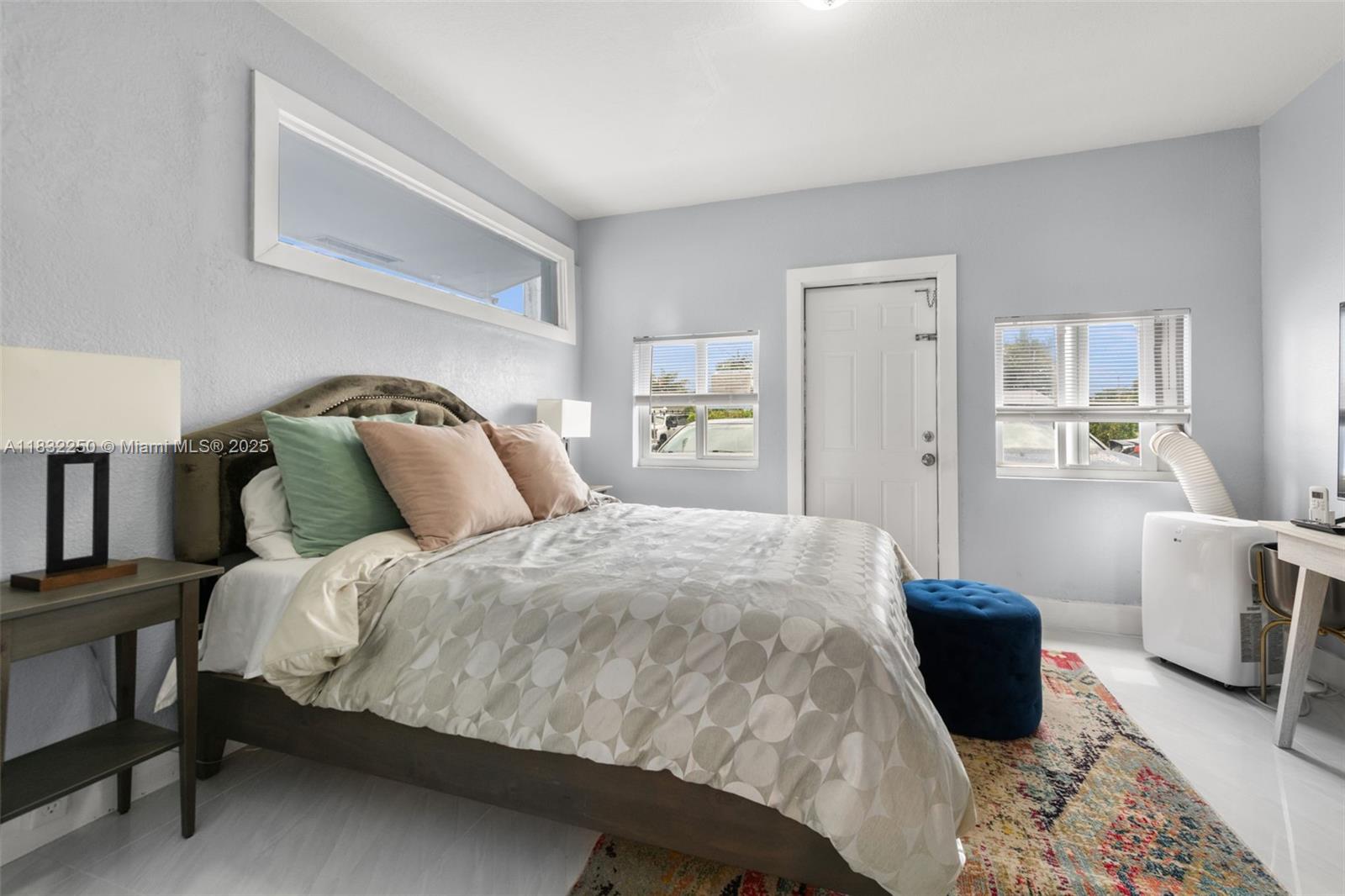 JENADA VILLAS - Residential