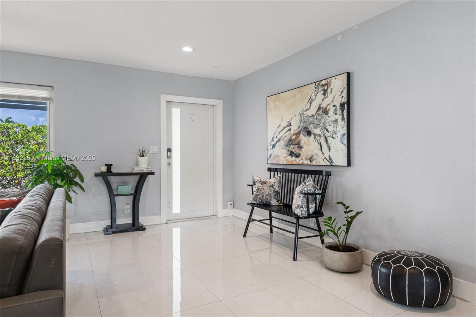 JENADA VILLAS - Residential