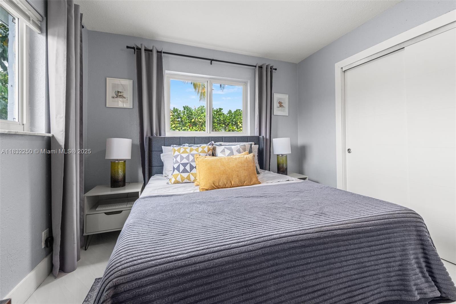 JENADA VILLAS - Residential