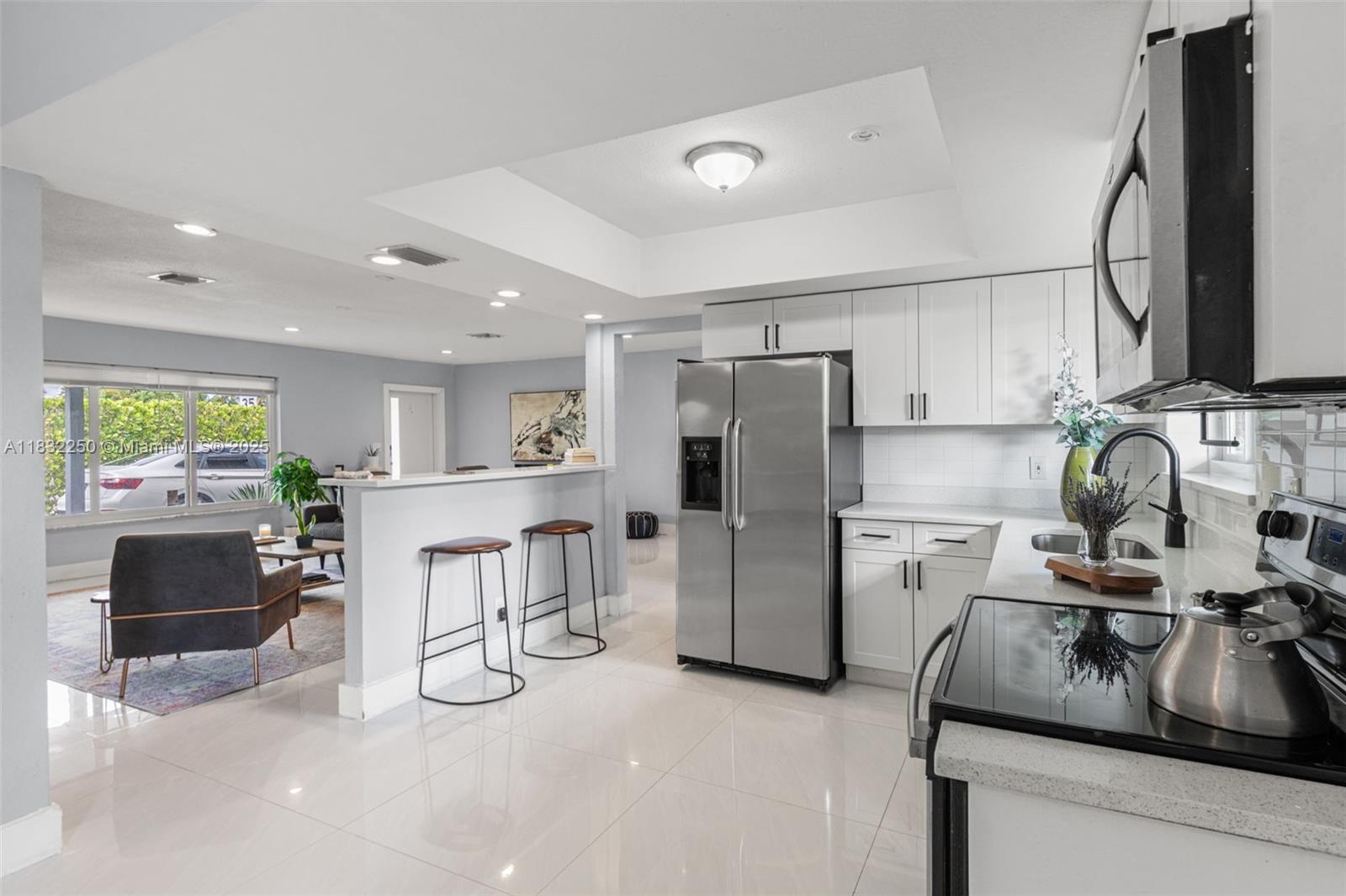 JENADA VILLAS - Residential