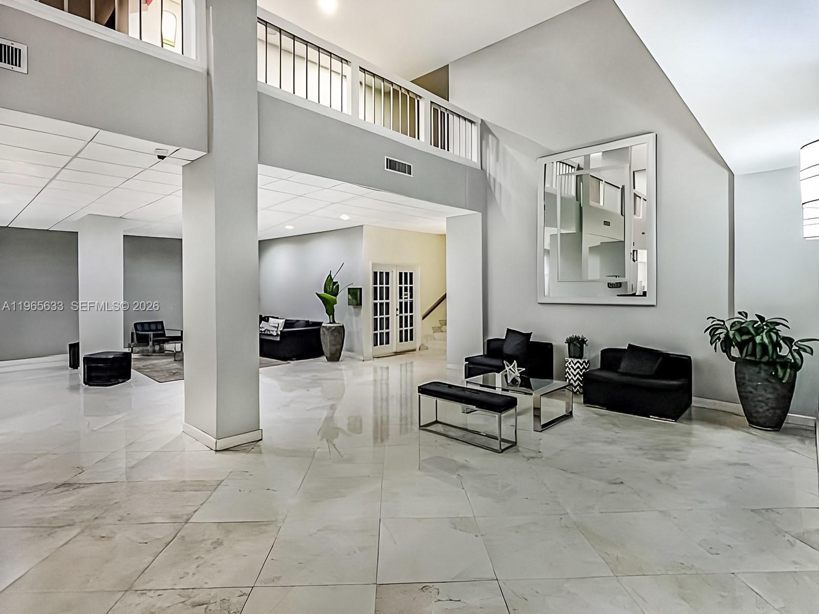 2780 NE 183rd St 810