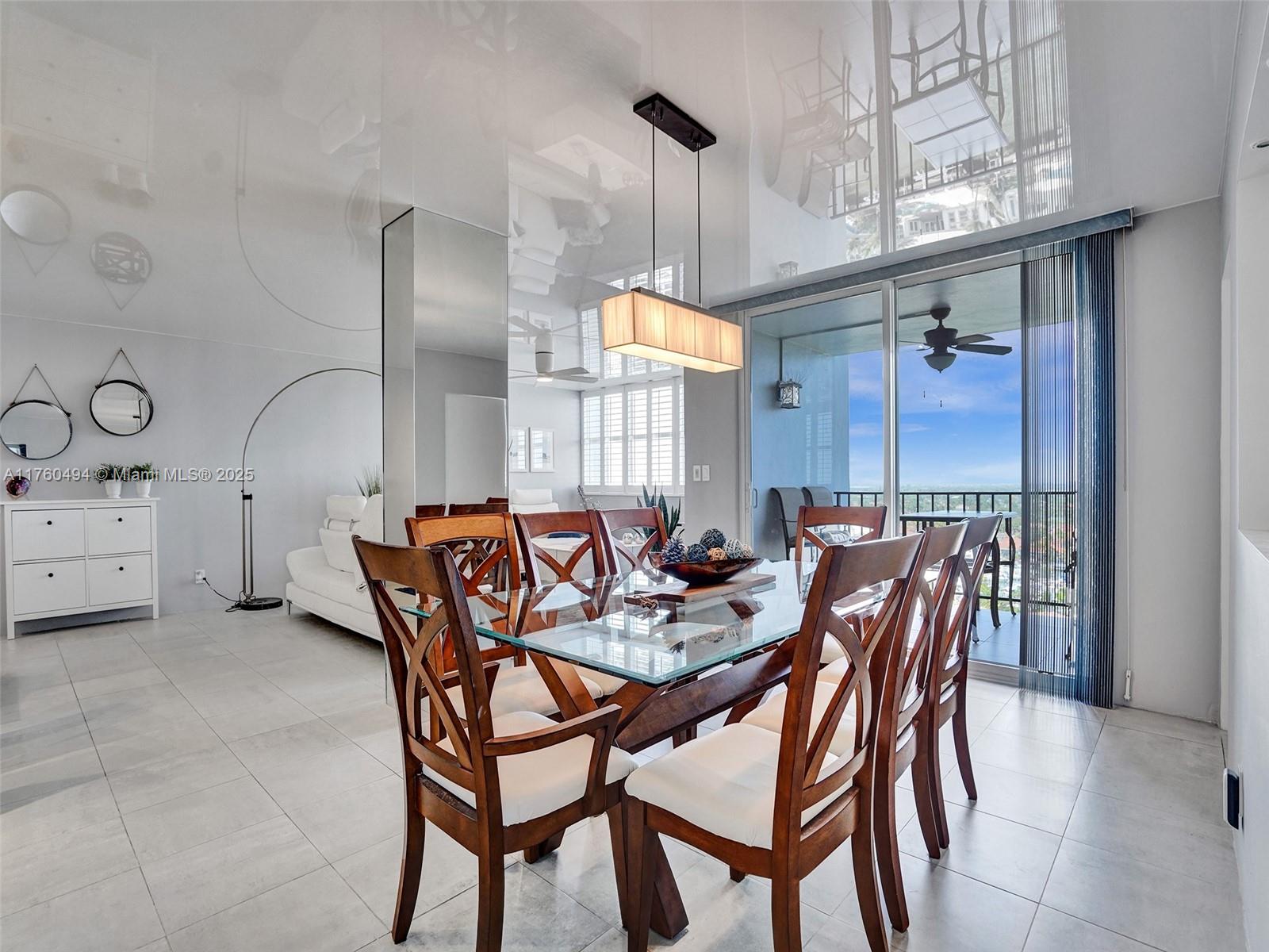 TRAFALGAR TOWERS CONDOMIN - Residential