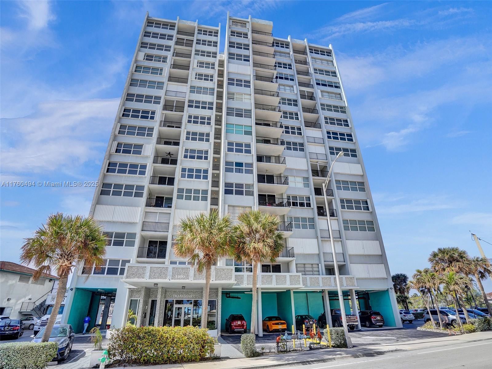 TRAFALGAR TOWERS CONDOMIN - Residential