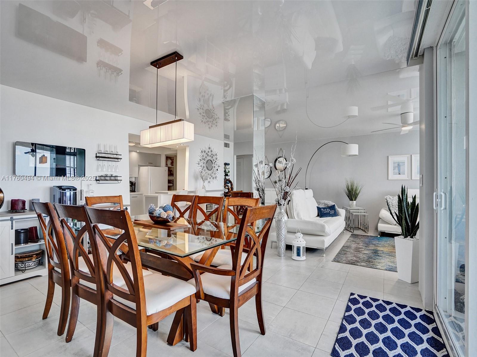 TRAFALGAR TOWERS CONDOMIN - Residential