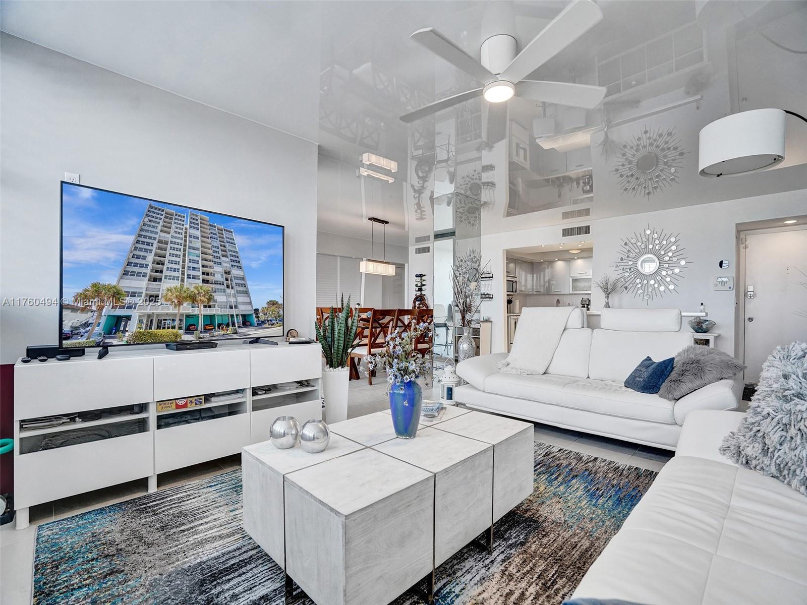TRAFALGAR TOWERS CONDOMIN - Residential
