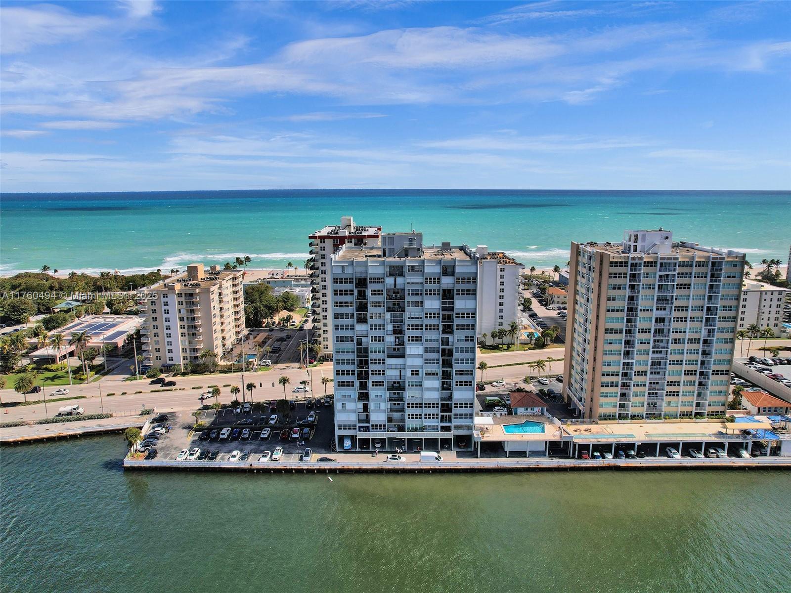TRAFALGAR TOWERS CONDOMIN - Residential