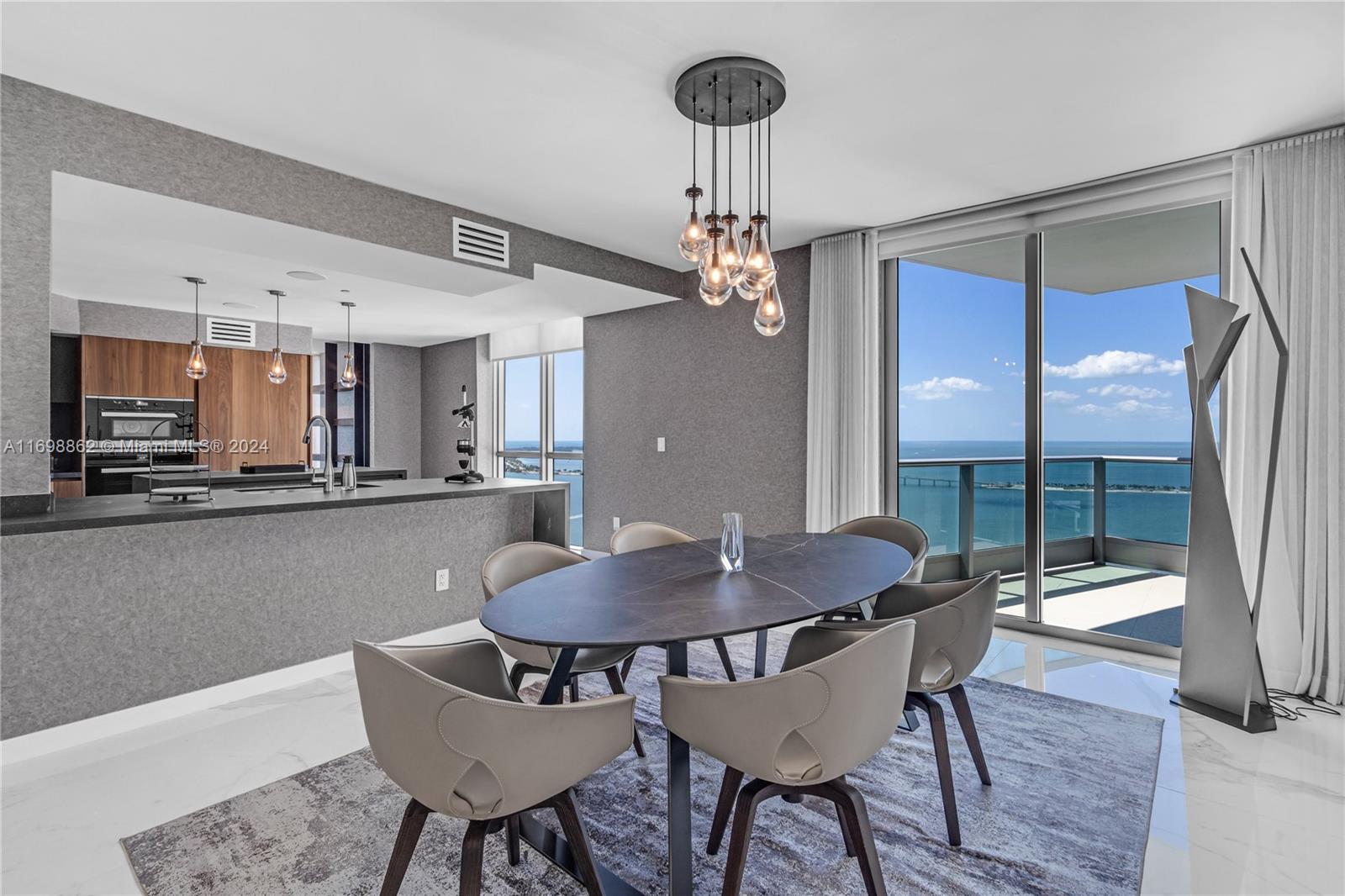 JADE RESIDENCES BRICKELL - Residential