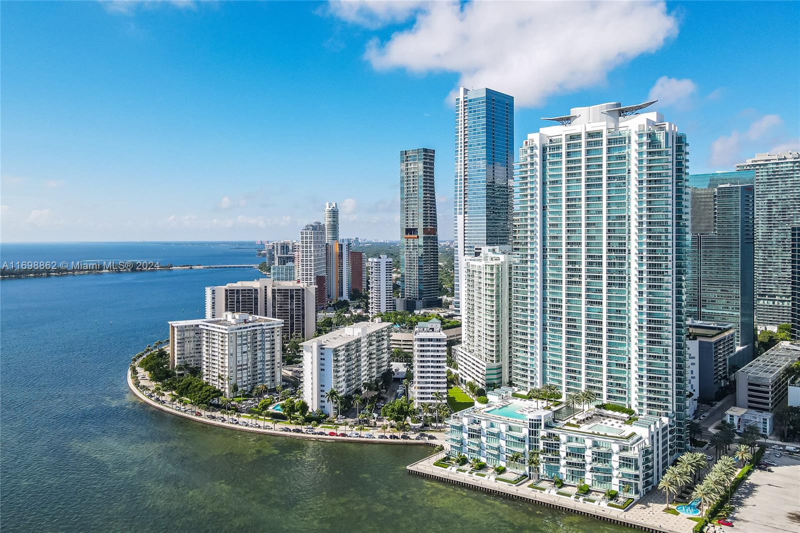 JADE RESIDENCES BRICKELL - Residential
