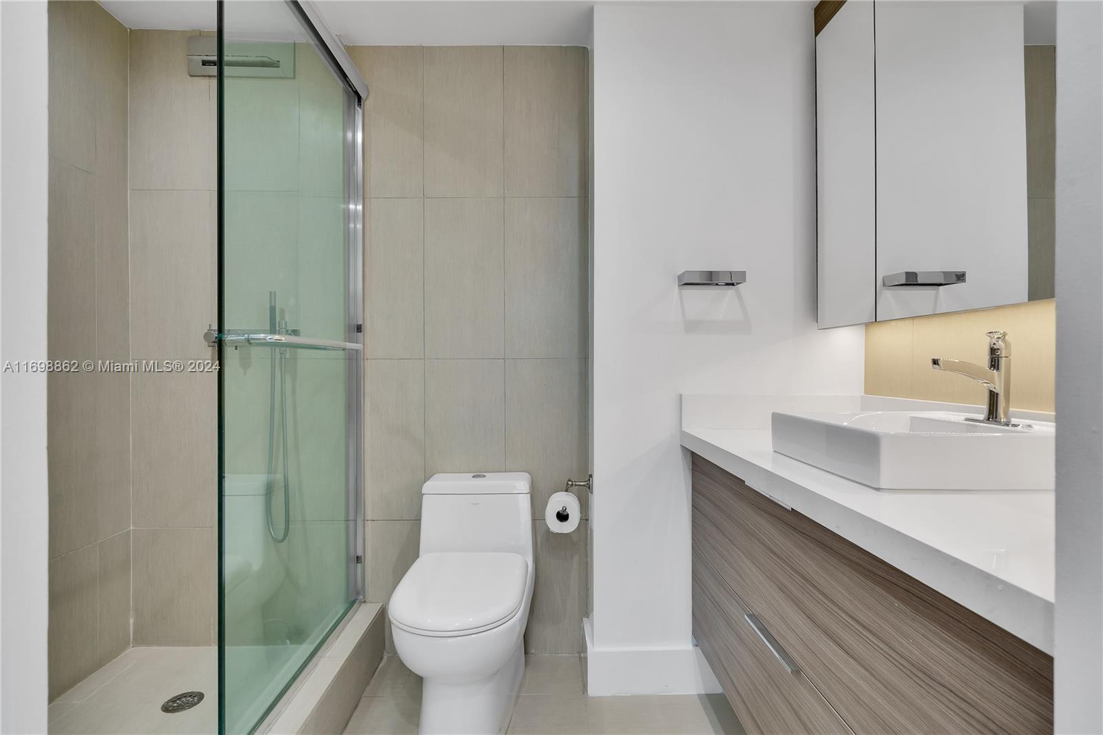 JADE RESIDENCES BRICKELL - Residential