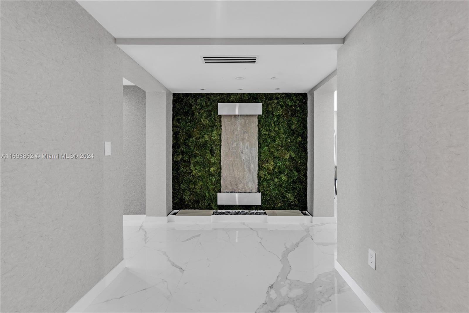 JADE RESIDENCES BRICKELL - Residential