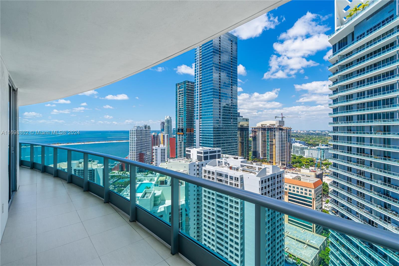 JADE RESIDENCES BRICKELL - Residential
