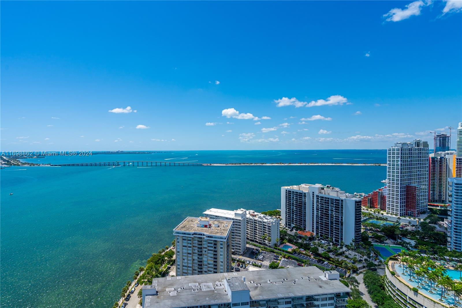 JADE RESIDENCES BRICKELL - Residential