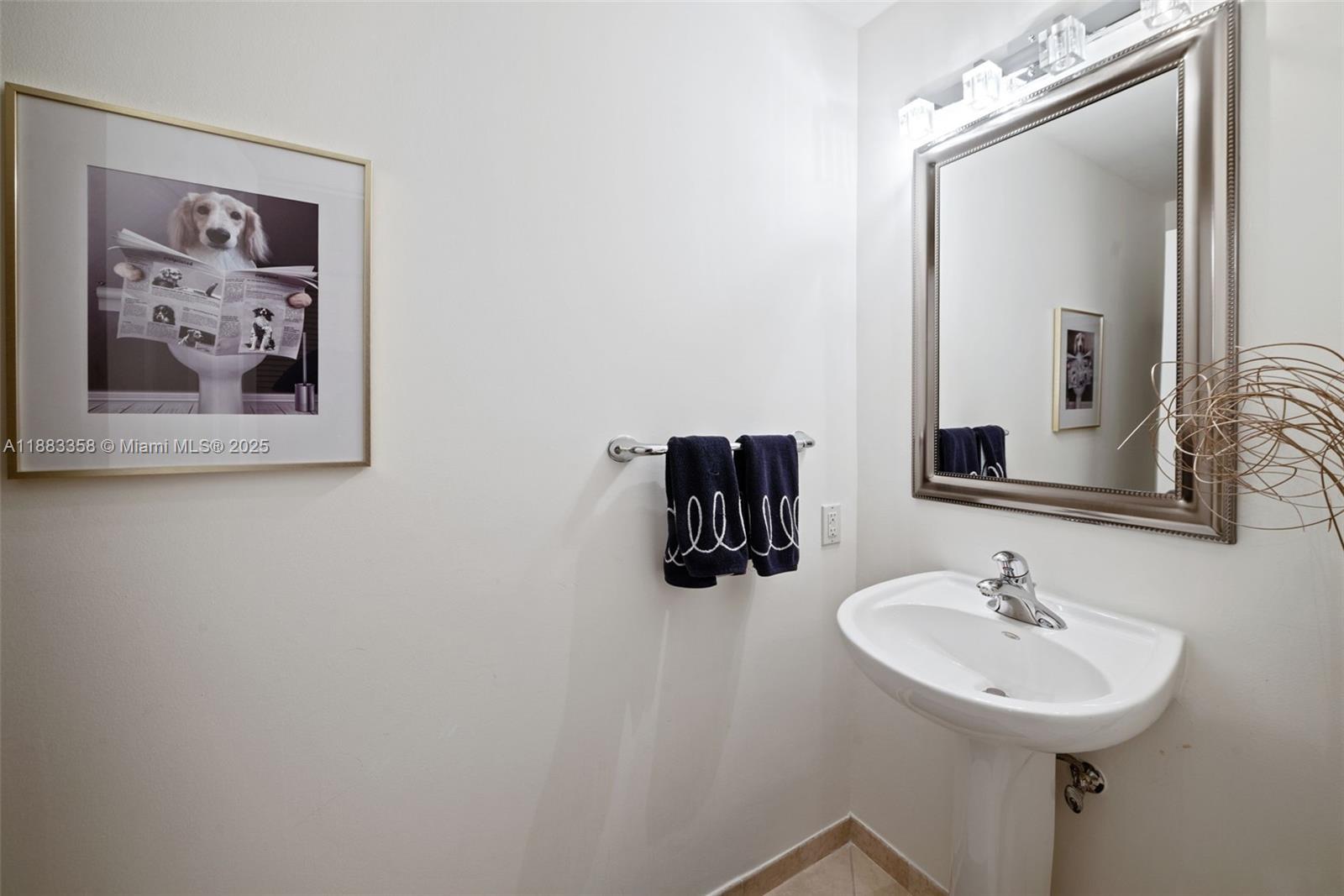 COLONNADE AT DADELAND SE - Residential