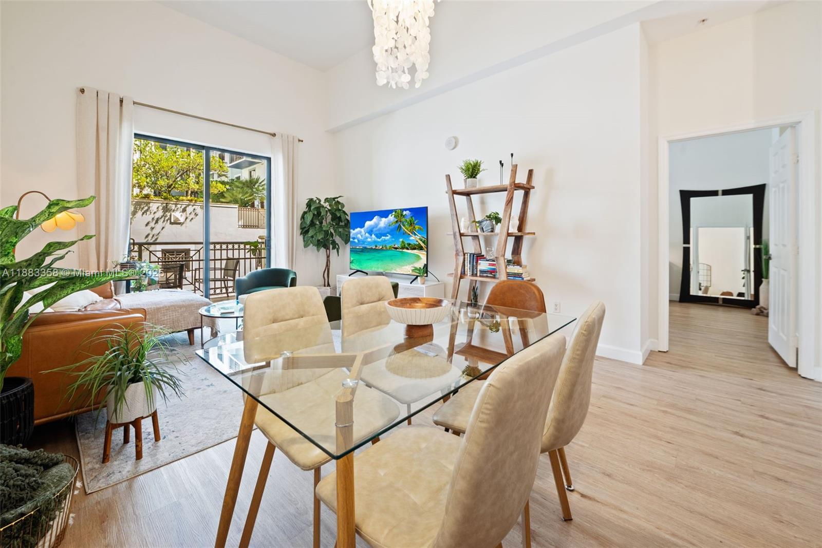 COLONNADE AT DADELAND SE - Residential