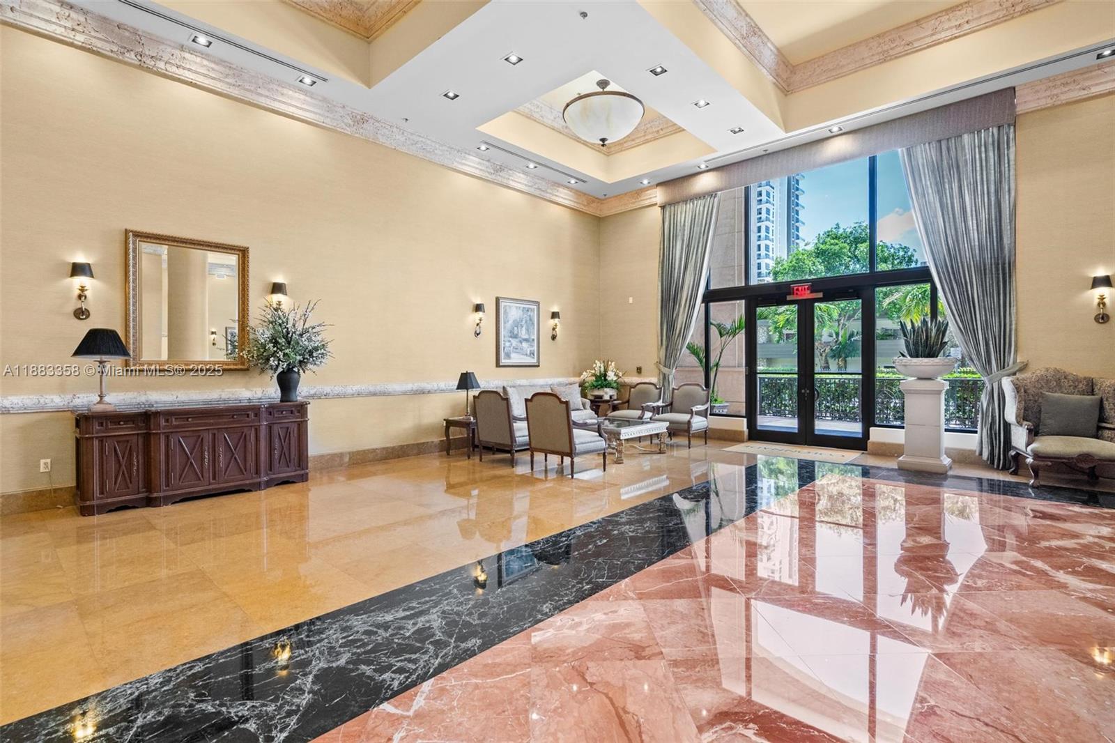 COLONNADE AT DADELAND SE - Residential