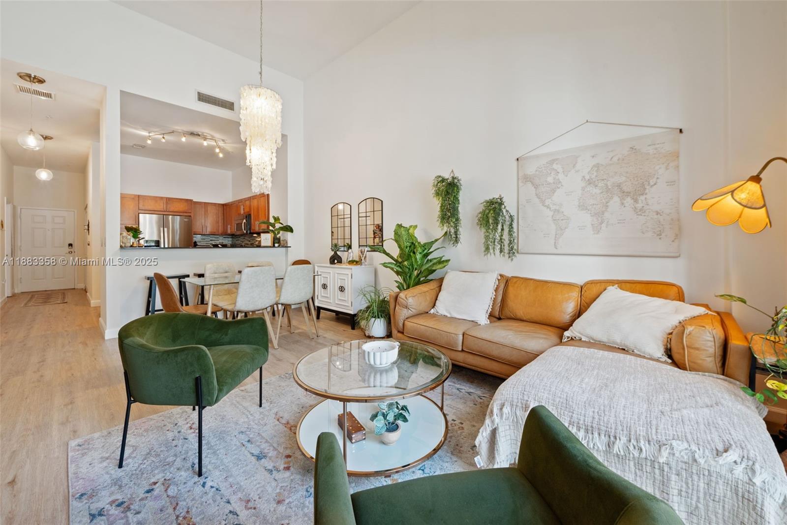 COLONNADE AT DADELAND SE - Residential