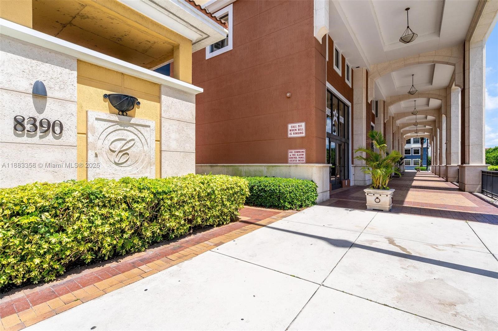 COLONNADE AT DADELAND SE - Residential