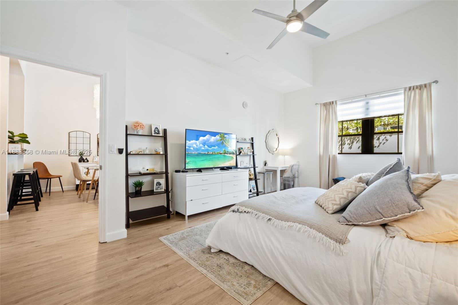 COLONNADE AT DADELAND SE - Residential