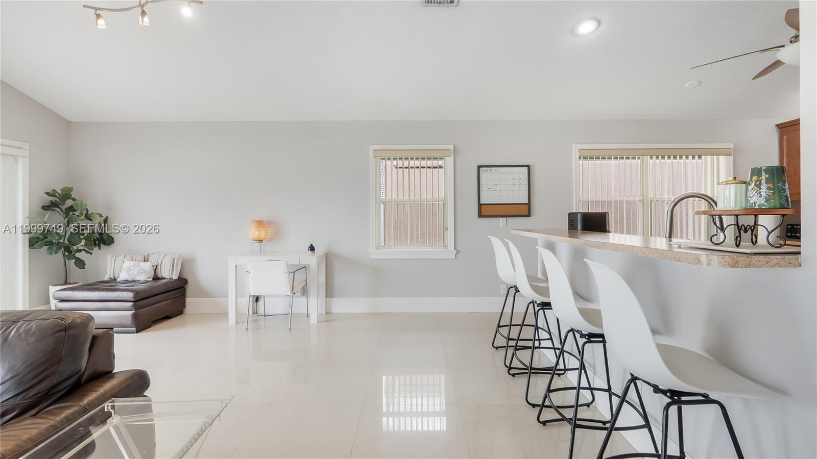 HILLSBORO COUNTRY CLUB - Residential