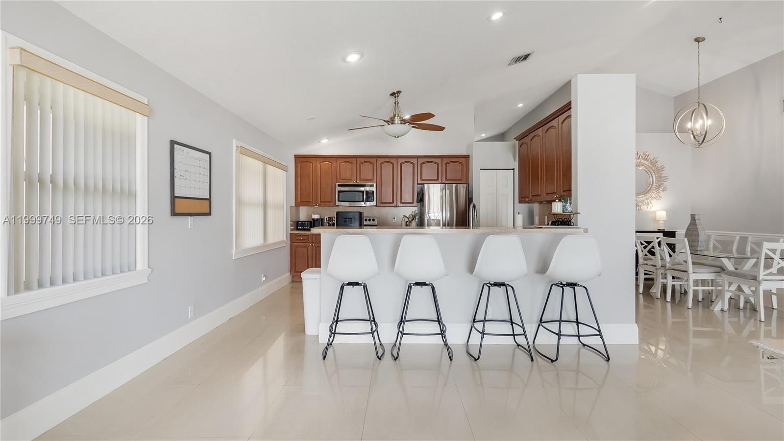 HILLSBORO COUNTRY CLUB - Residential