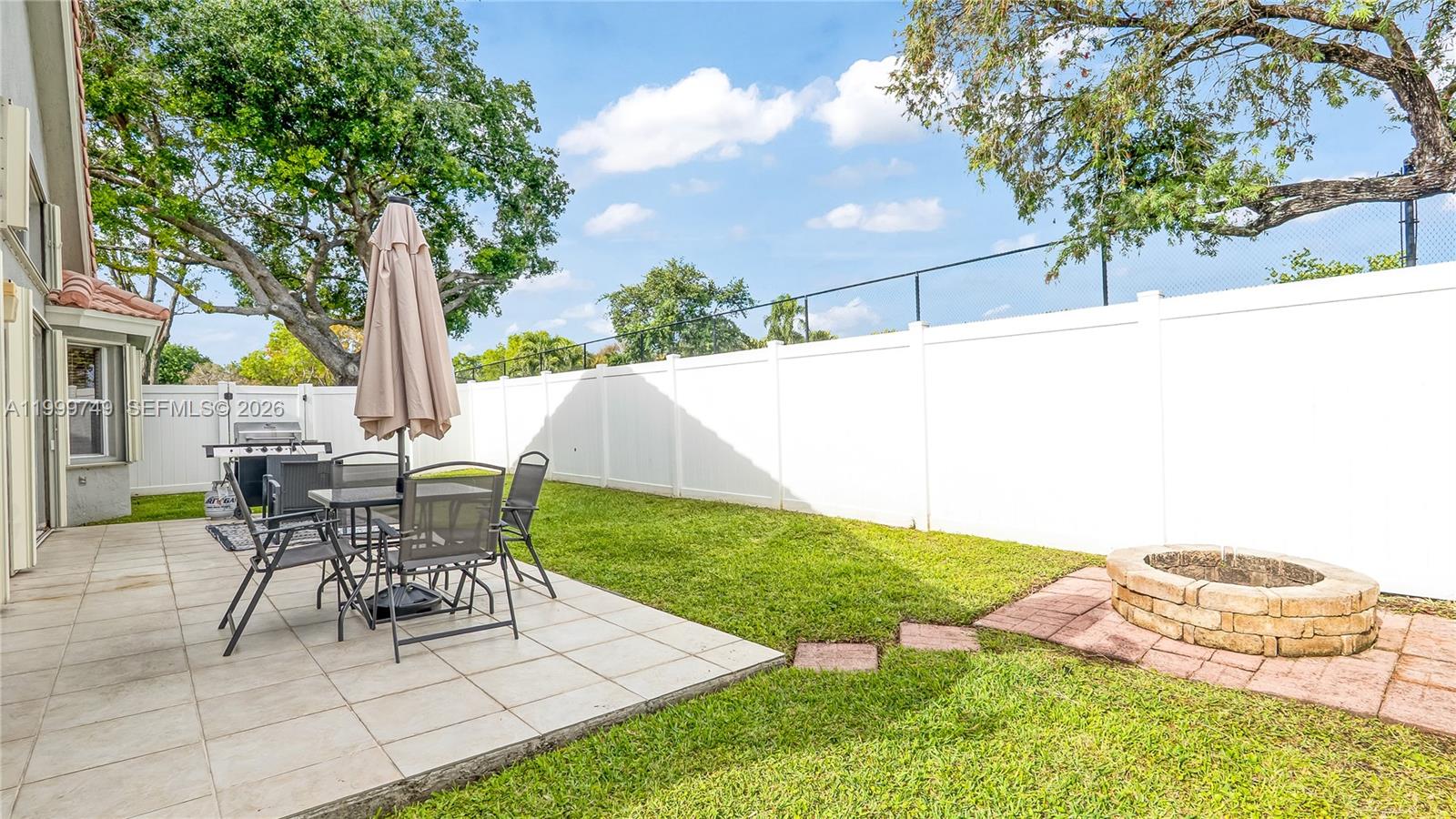 HILLSBORO COUNTRY CLUB - Residential