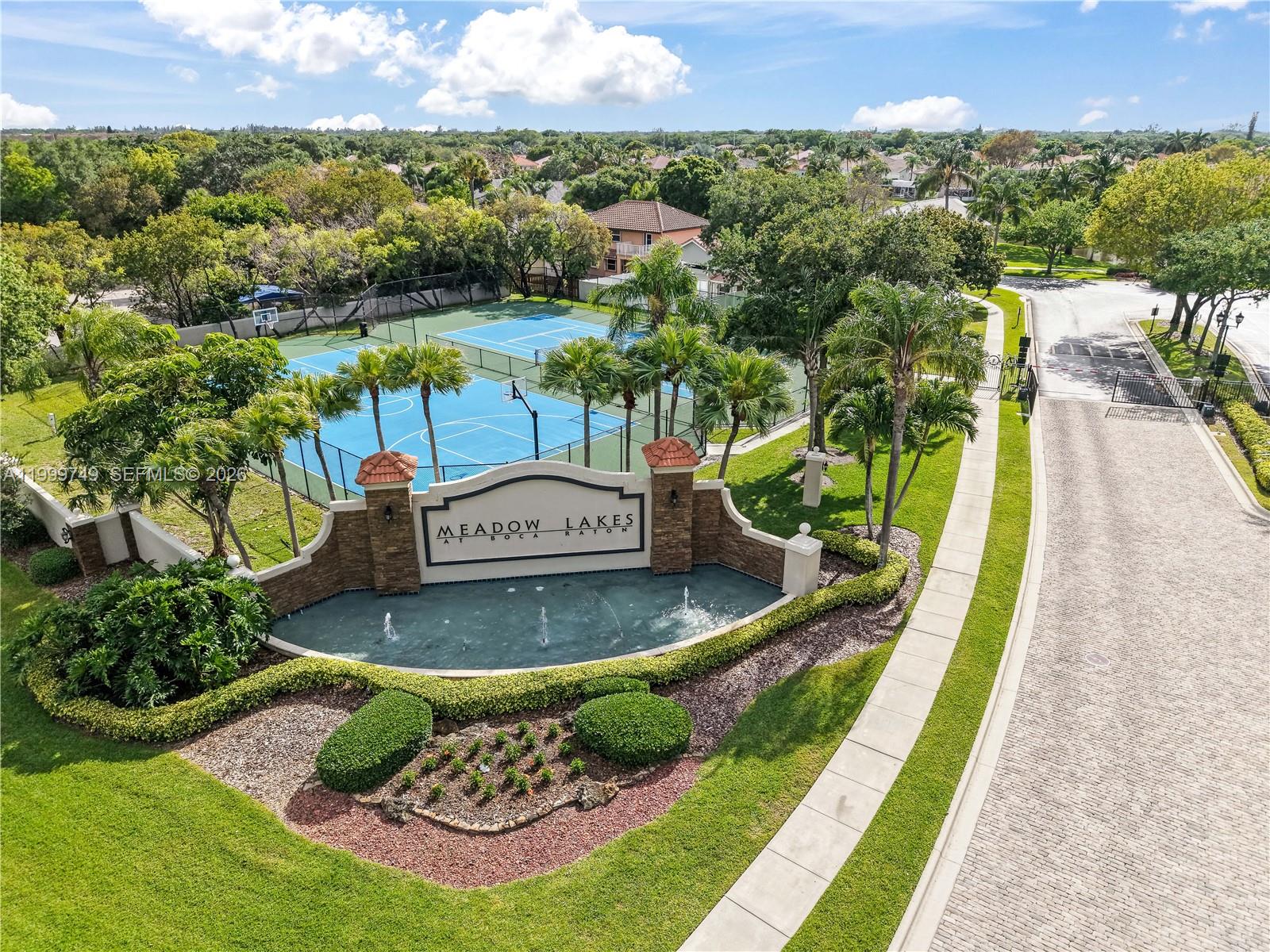 HILLSBORO COUNTRY CLUB - Residential