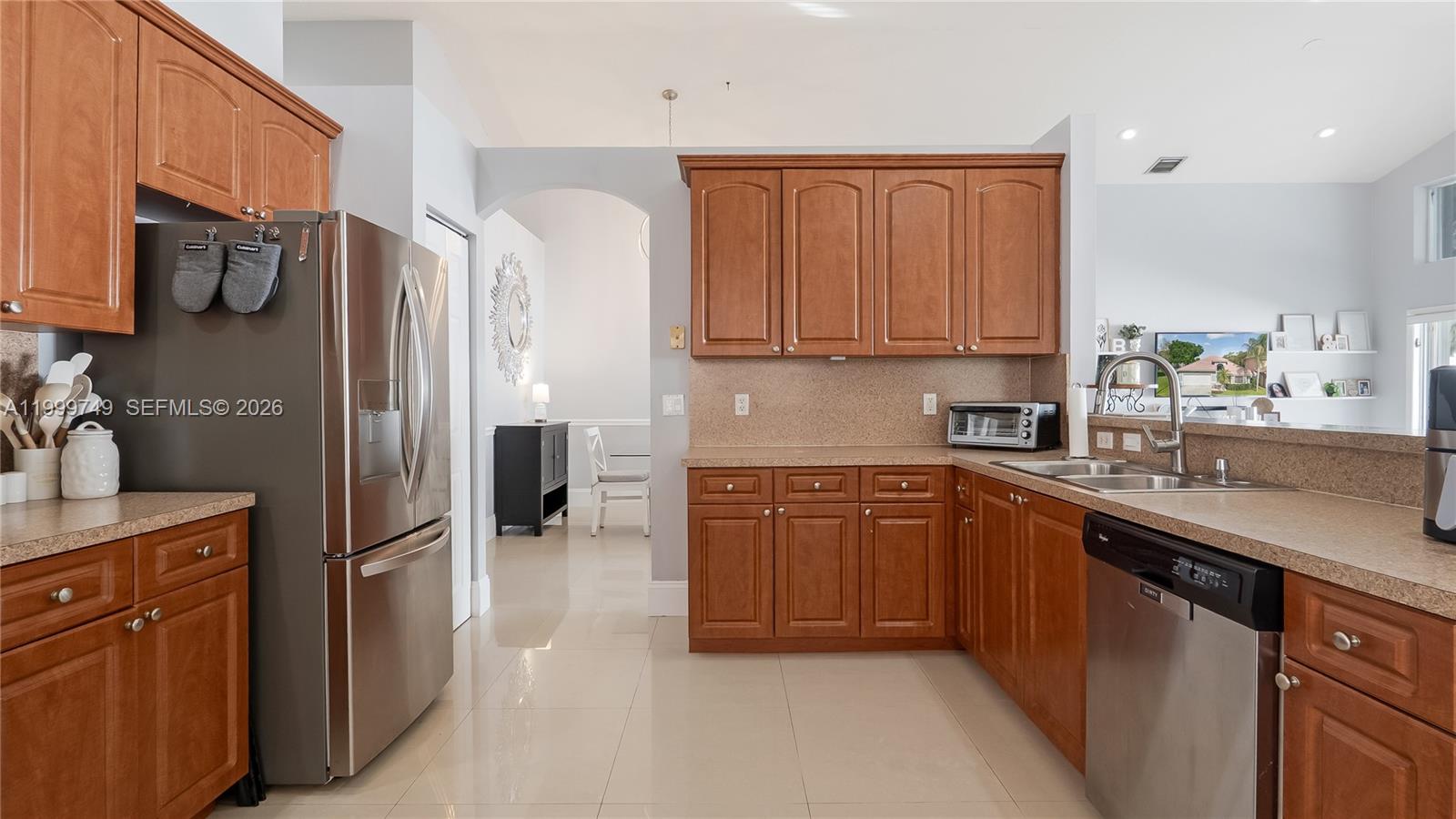 HILLSBORO COUNTRY CLUB - Residential